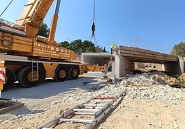 Construcción de un puente en Chiva.