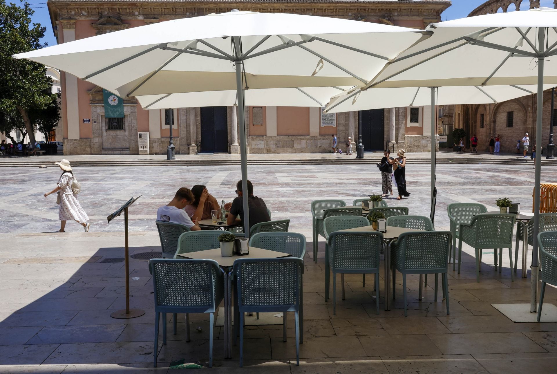 Los valencianos se ponen a remojo contra el calor