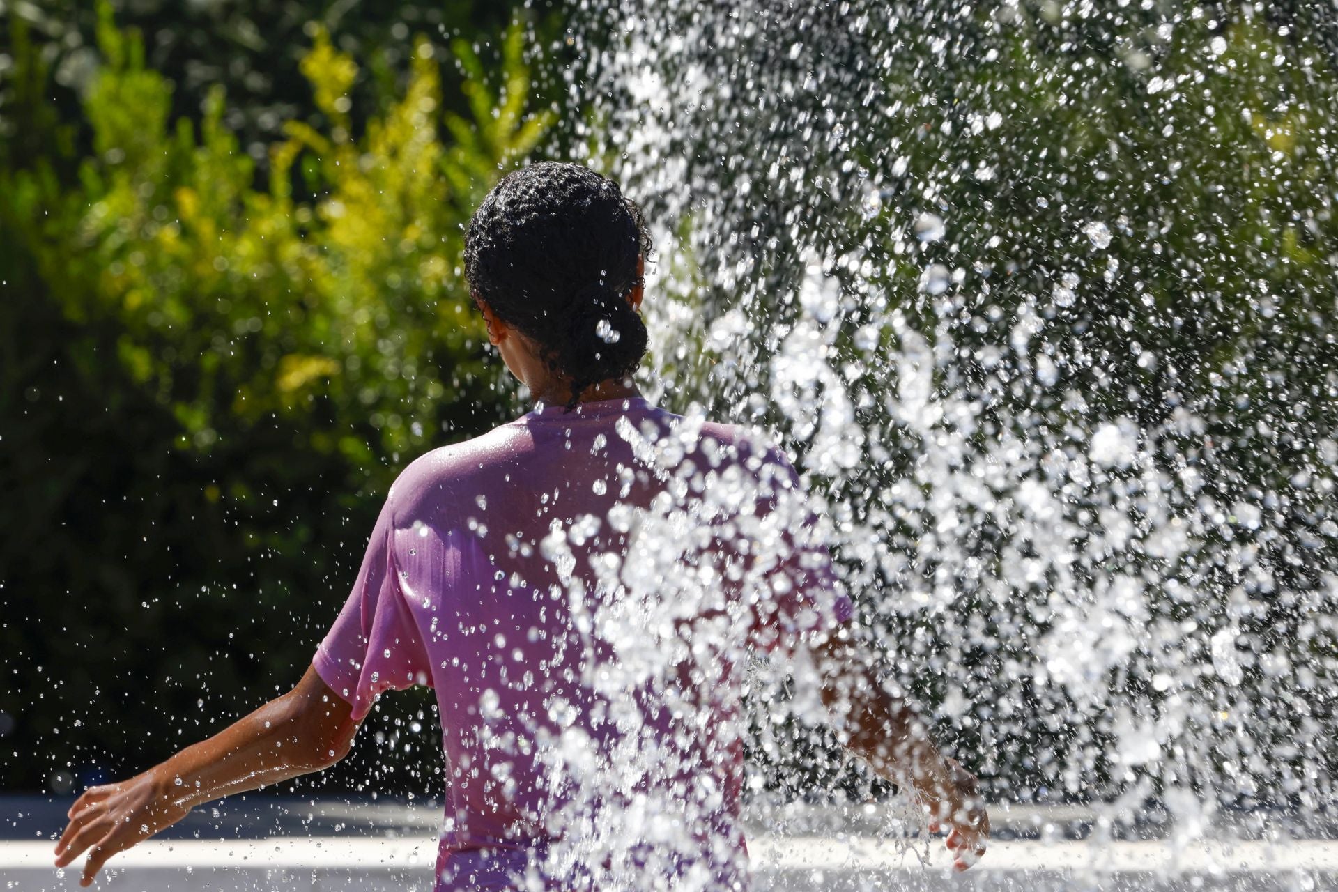 Los valencianos se ponen a remojo contra el calor