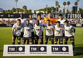 Once inicial del Valencia en el partido contra el Castellón.