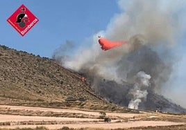 Se retira la UME del incendio de Ibi tras darlo por estabilizado