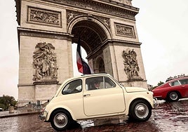 Los coches de época toman París
