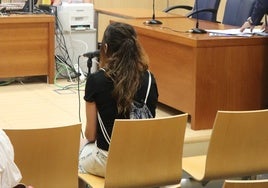 La acusada de intentar asesinar a su bebé tras incendiar un juguete en la cuna donde dormía.