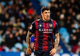 Ander Capa, durante su etapa en el Levante.