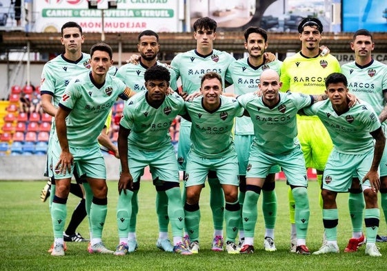 El once del Levante frente al Teruel.