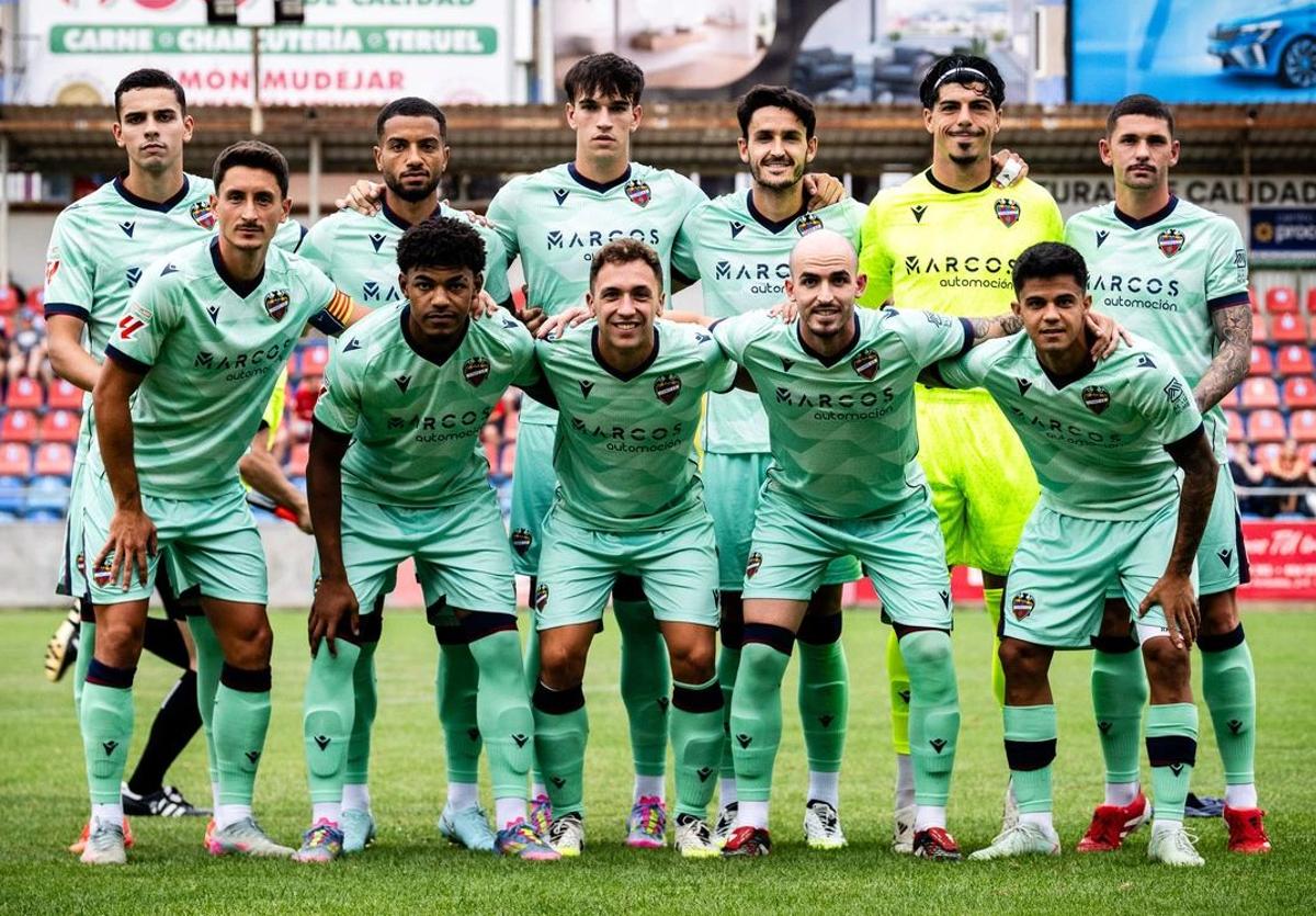 El once del Levante frente al Teruel.