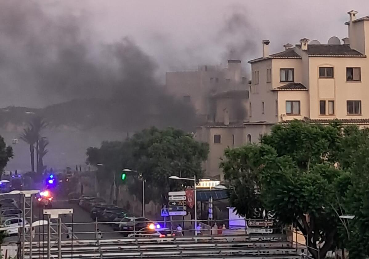 Un incendio en un garaje desata la alarma en Xàbia