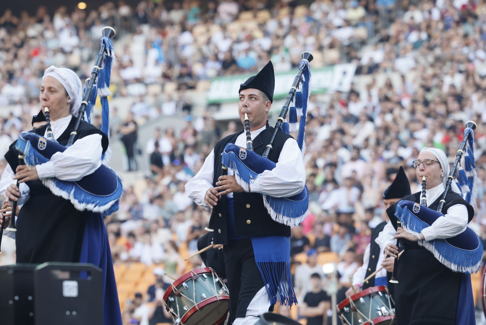 Fotos: Ibai Llanos conquista La Cartuja con La Velada del Año 5 y bate récords históricos en Twitch