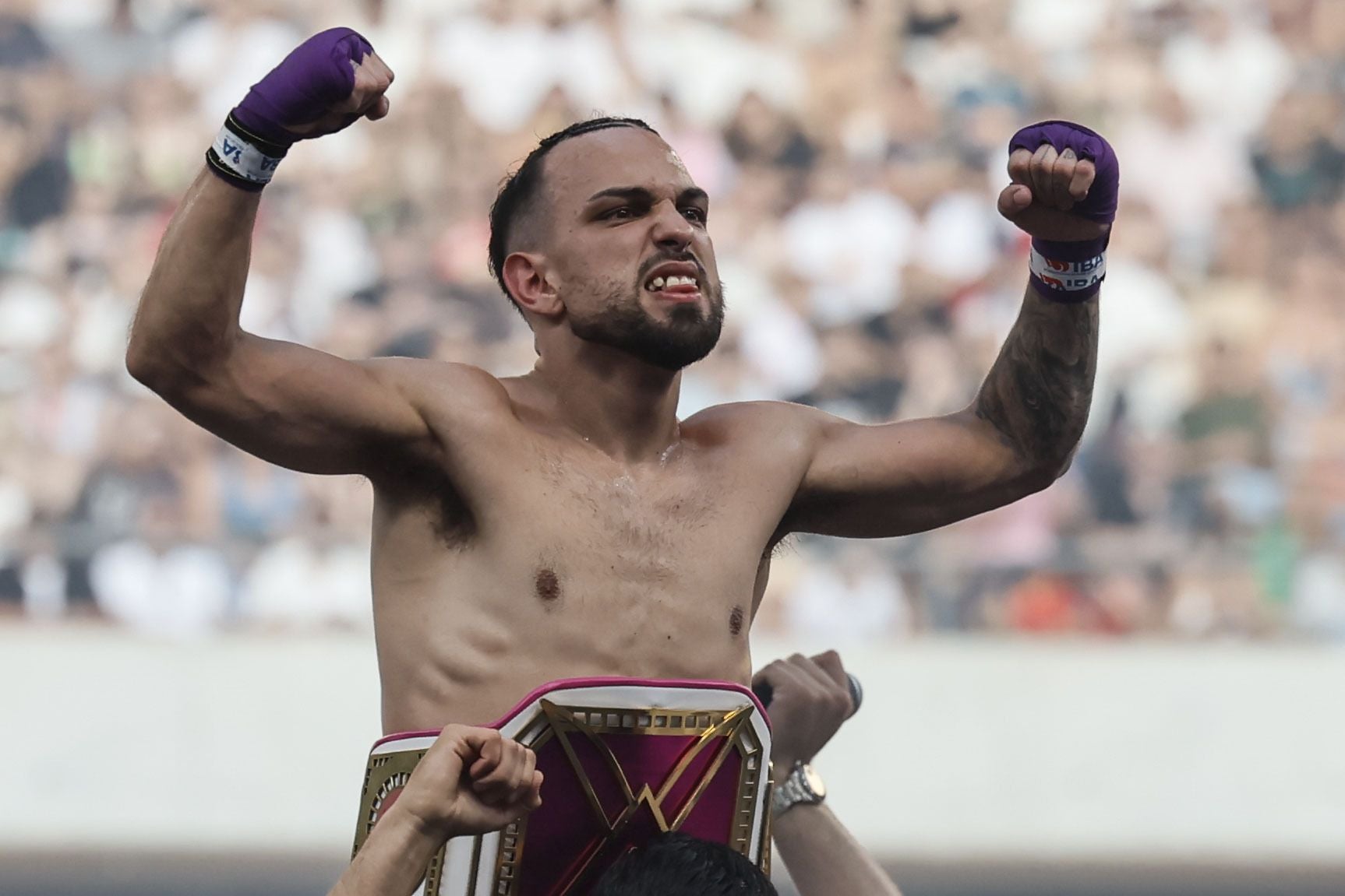 Fotos: Ibai Llanos conquista La Cartuja con La Velada del Año 5 y bate récords históricos en Twitch