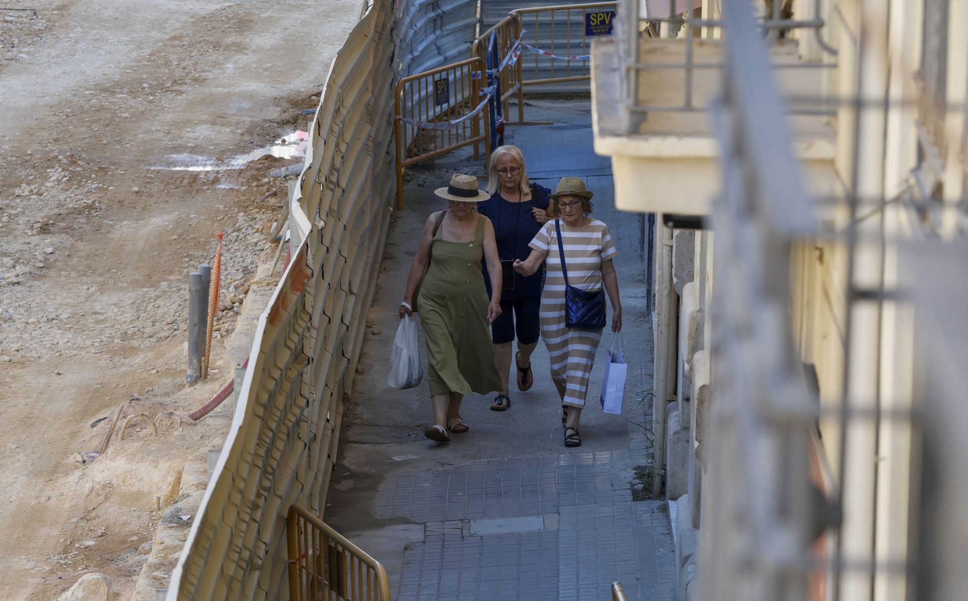 FOTOS | Así están las obras en la calle Alicante de Valencia