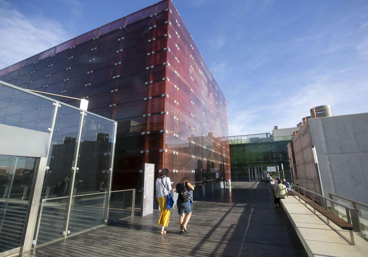 Las notas de corte bajan hasta 1,19 puntos en la cuarta adjudicación en los grados más demandados de las universidades valencianas