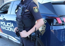 Una agente de la Policía Nacional, en una imagen de archivo.