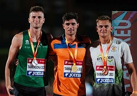 Podio del decatlón, con Jorge Ureña y Andreu Boix.
