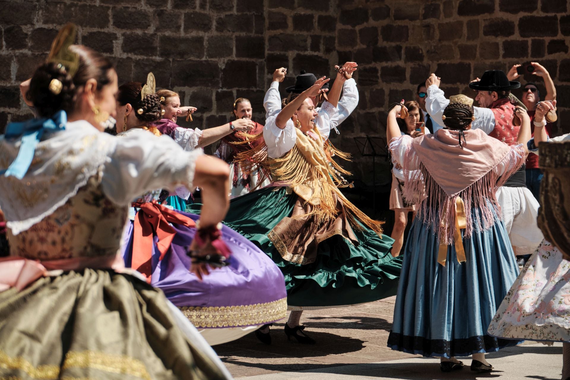 La paella más solidaria con la zona cero se cocina a 600 kilómetros de Valencia