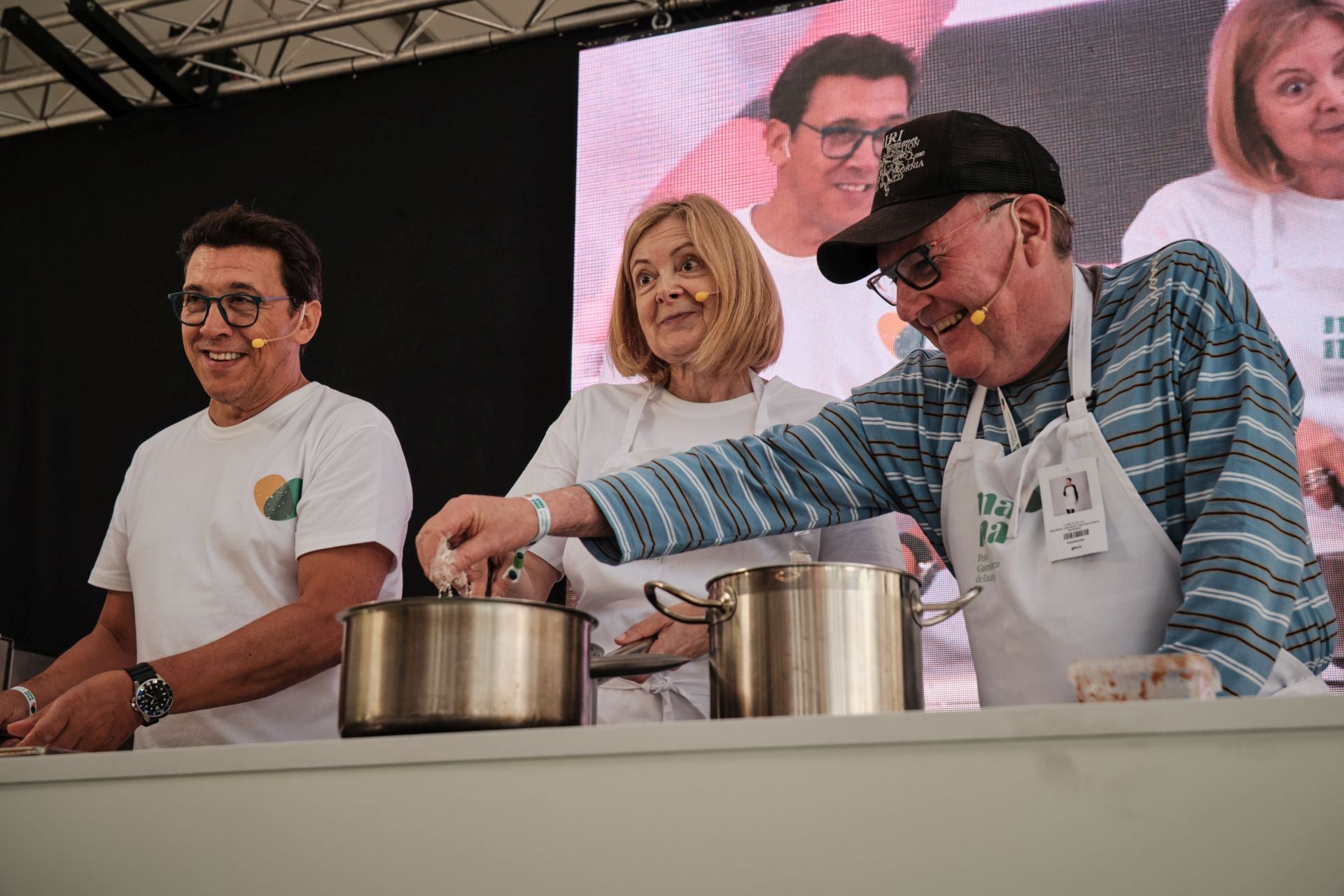 La paella más solidaria con la zona cero se cocina a 600 kilómetros de Valencia