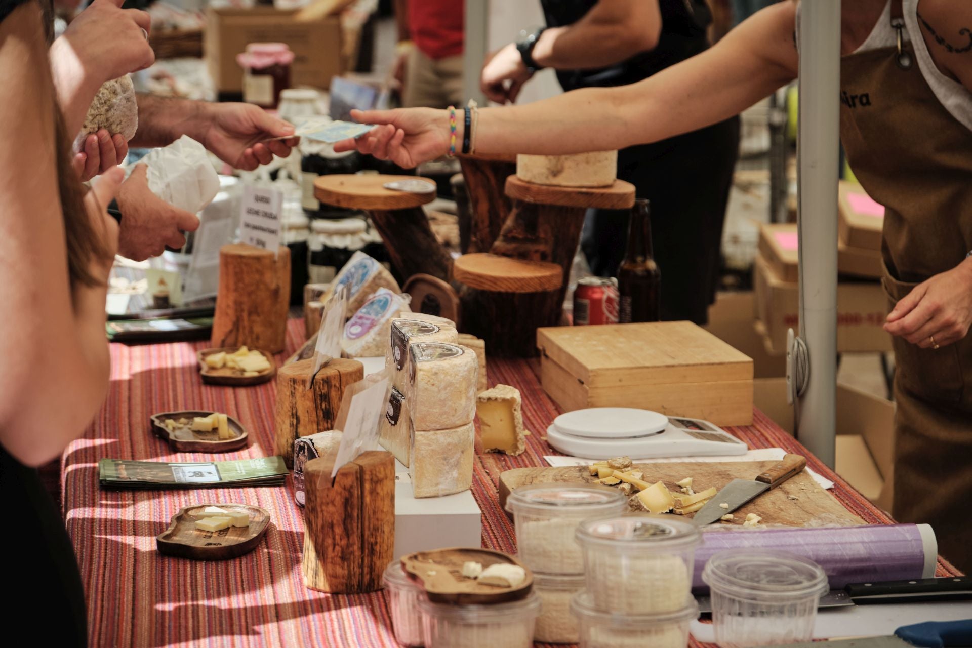 La paella más solidaria con la zona cero se cocina a 600 kilómetros de Valencia