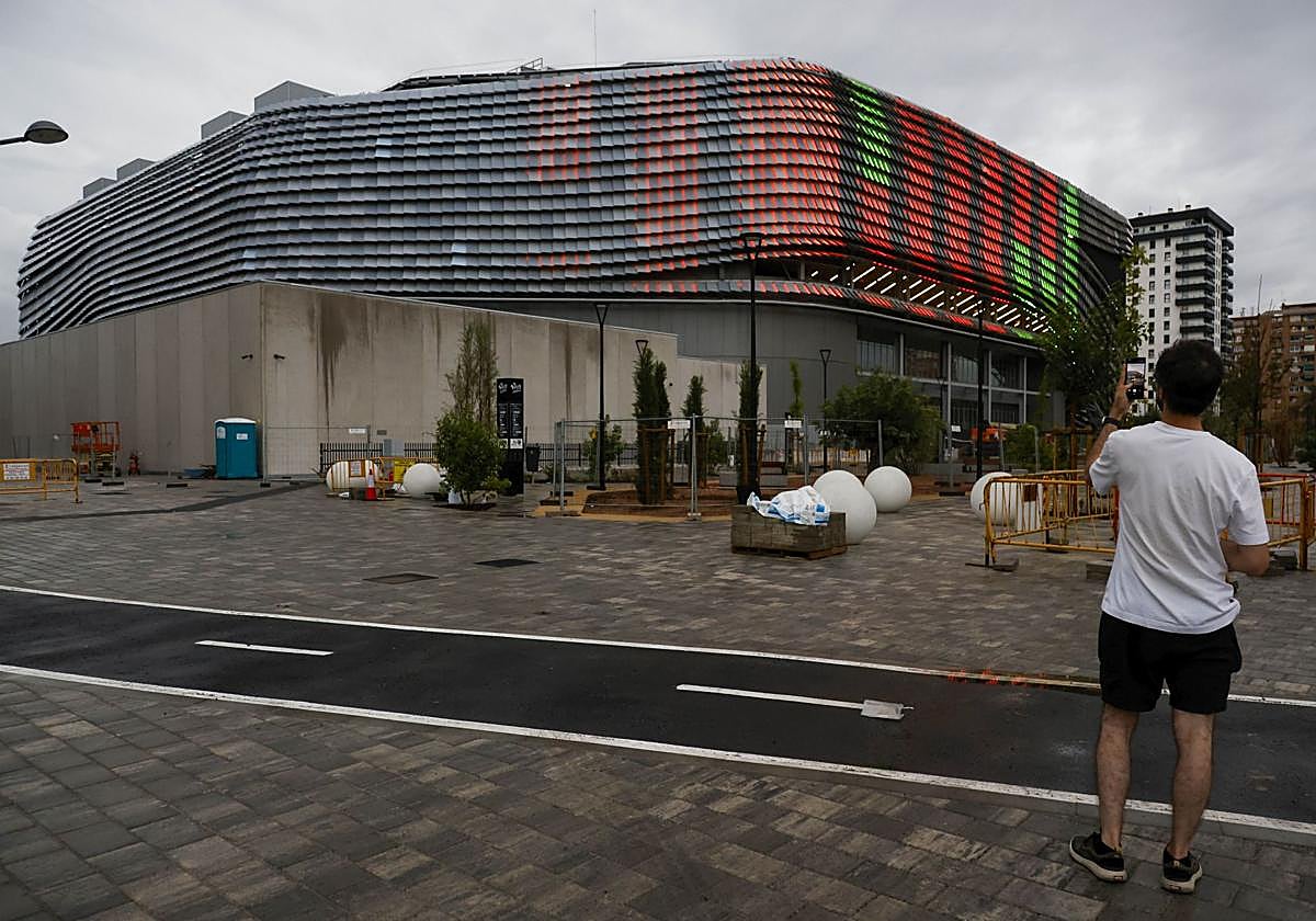 Exterior del Roig Arena.