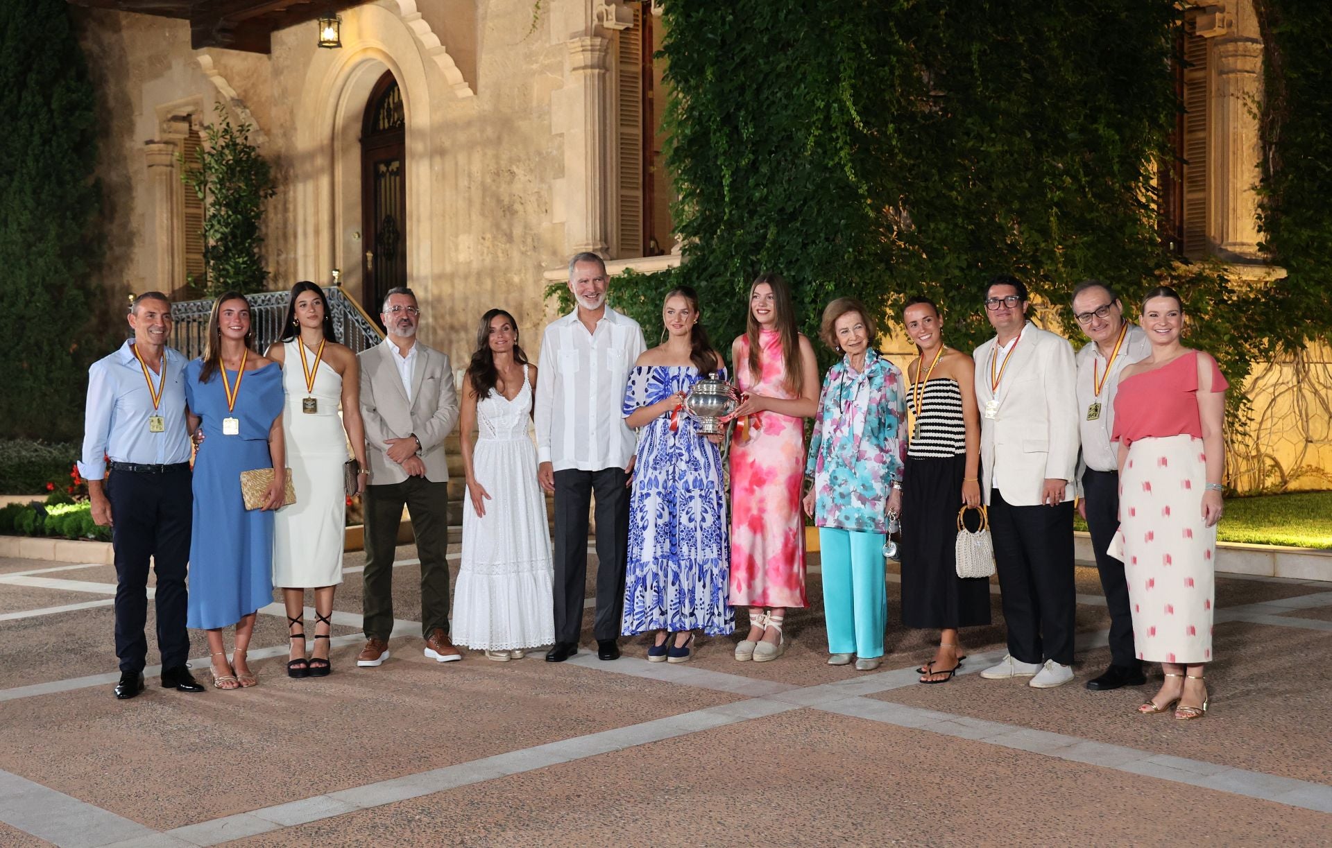 FOTOS | Leonor deslumbra en Marivent con un vestido de la Reina Letizia