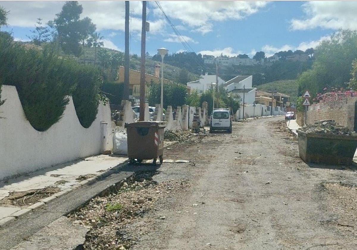 Estado de una de las calles en Chiva.