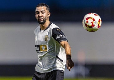 El Valencia cede a Hamza Bellari al Eldense