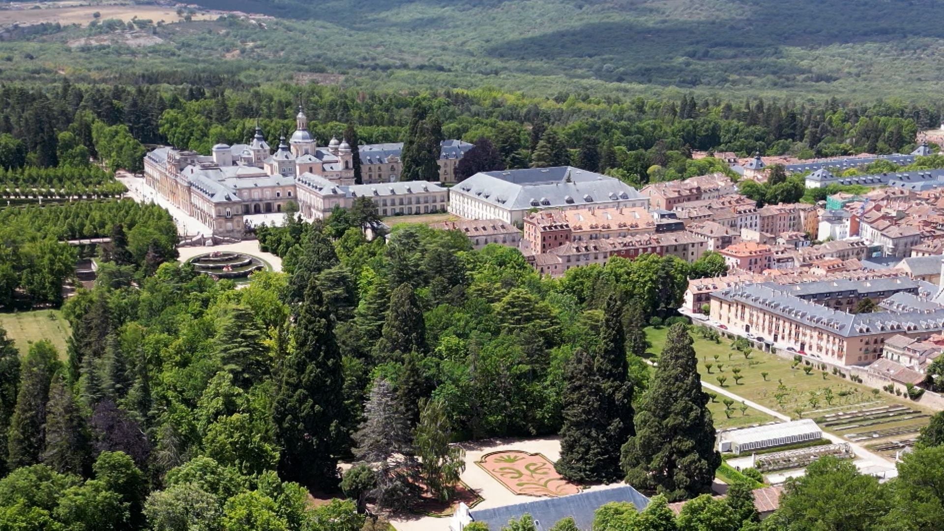 &#039;Viajeros Cuatro&#039; visita este miércoles 6 de agosto Segovia