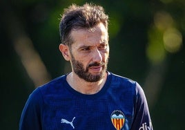Carlos Corberán, en el 'stage' de pretemporada en Girona.