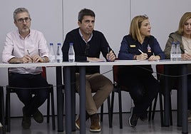 España, Mazón, Bernabé y Pradas en una reunión del Cecopi.