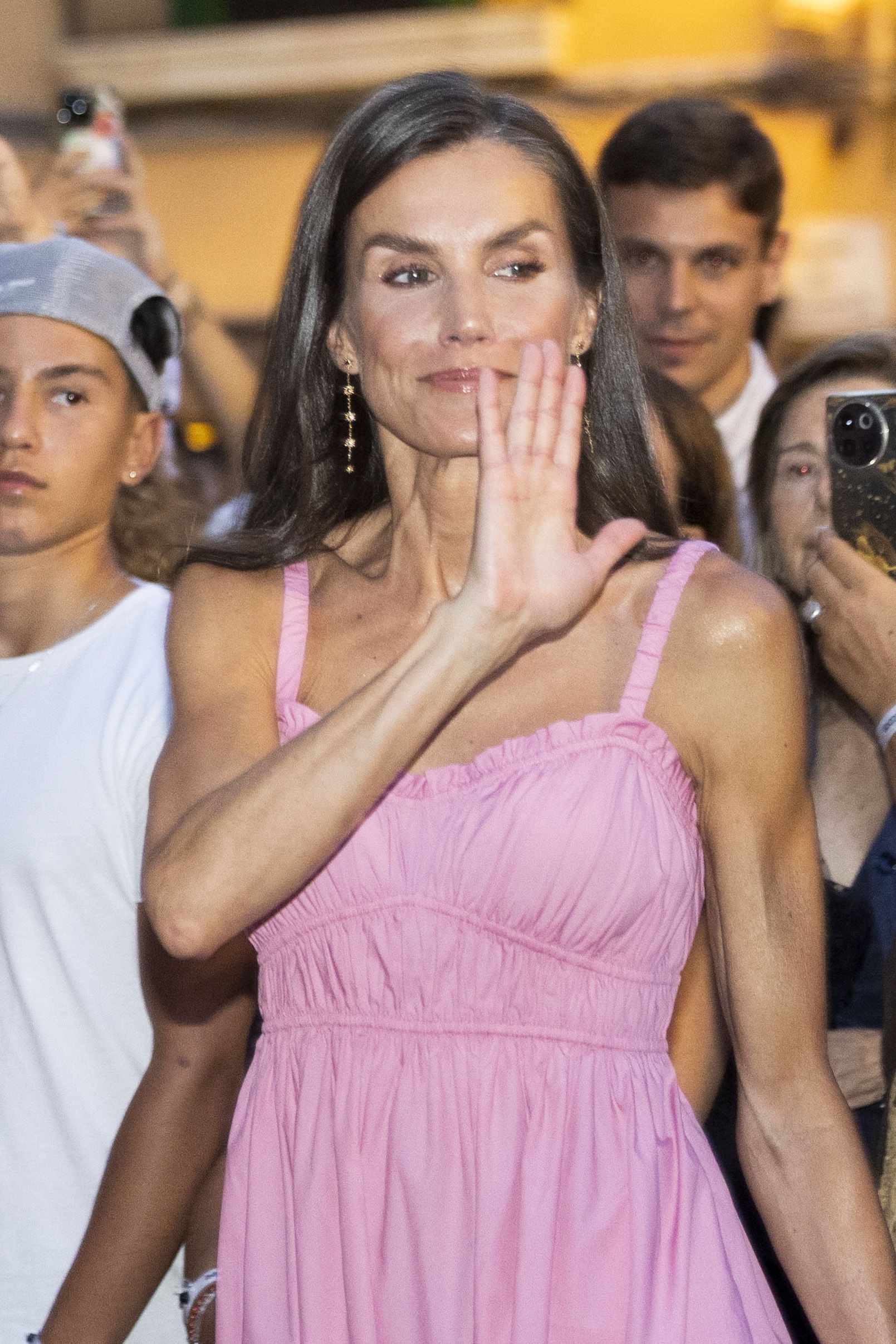 La reina Letizia deslumbra en su último día en Mallorca