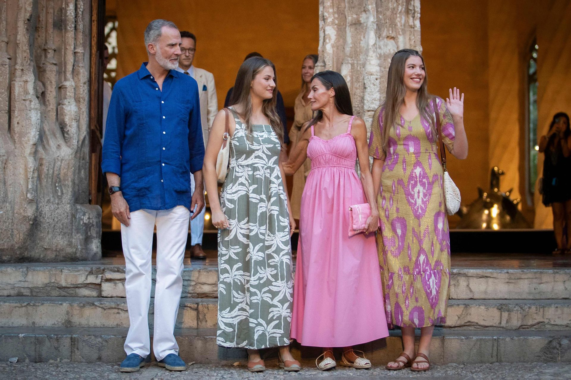 La reina Letizia deslumbra en su último día en Mallorca