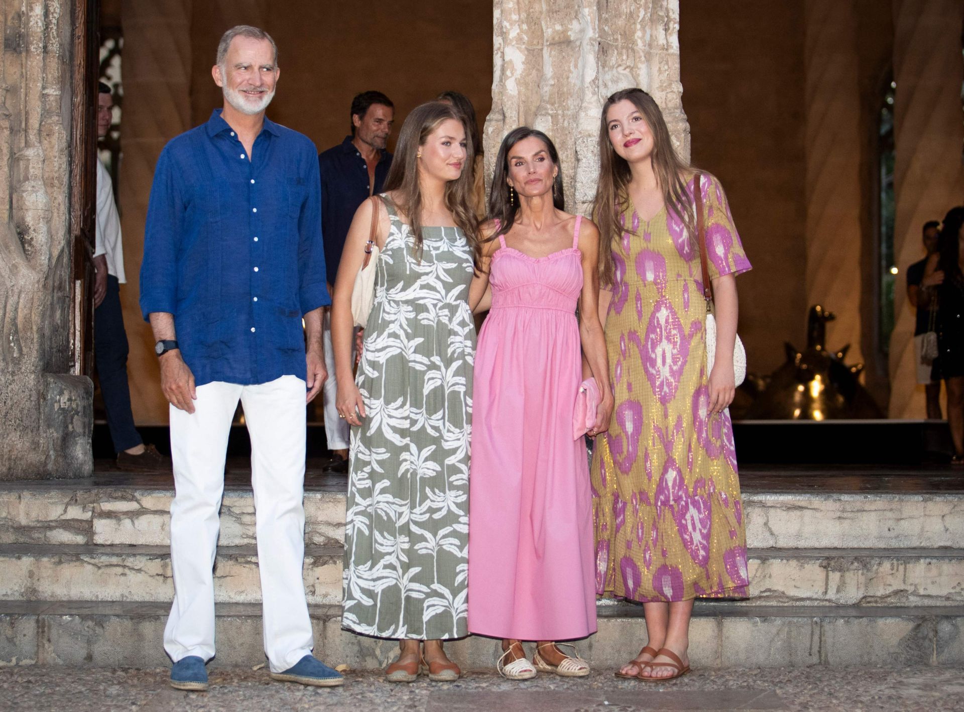 La reina Letizia deslumbra en su último día en Mallorca