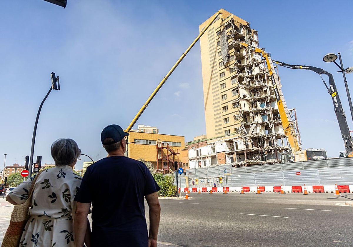 La caída del último coloso de la antigua Fe