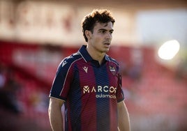 Manu Sánchez, durante un partido con el Levante.