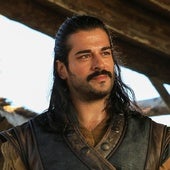 Quién es Burak Özçivit, el actor de la serie 'Imperio'