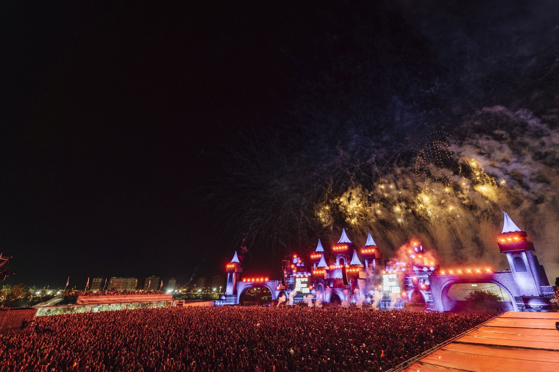 Medusa Festival 2025: Más de 56.000 personas disfrutan hasta la madrugada en Cullera