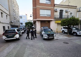 Dispositivo de la Guardia Civil en Catarroja ante una manifestación por la dana.