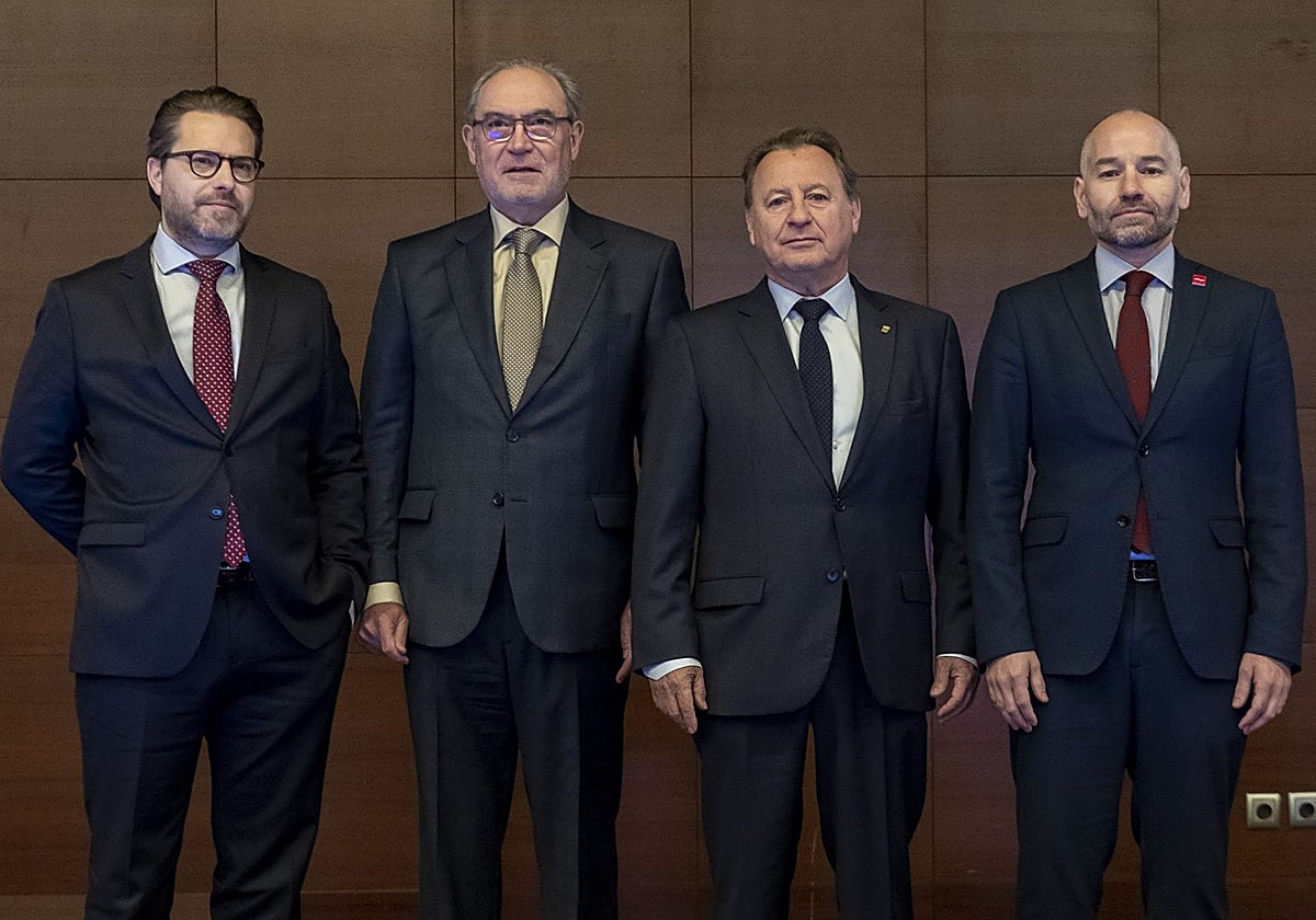 Miguel Nicolás, Vicente Nomdedeu, Ismael García y Alberto Echavarría.