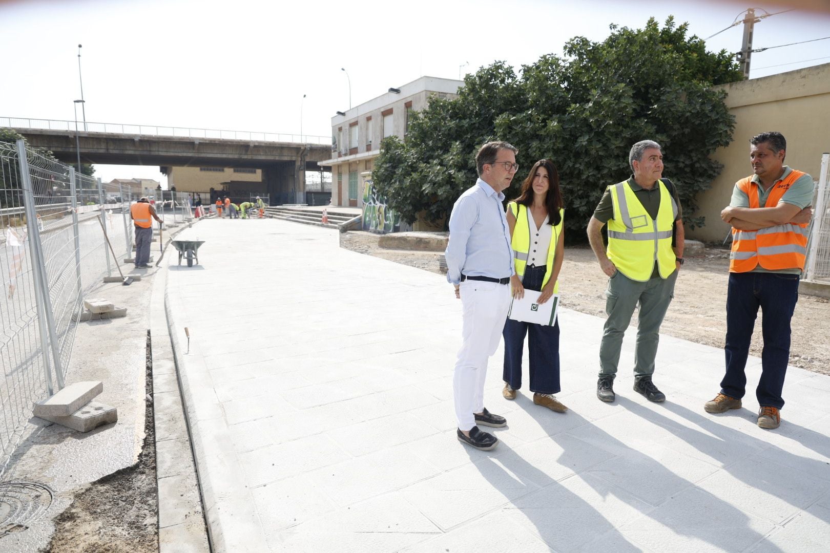 El Ayuntamiento ultima la mejora del acceso peatonal al apeadero de la Font de Sant Lluís