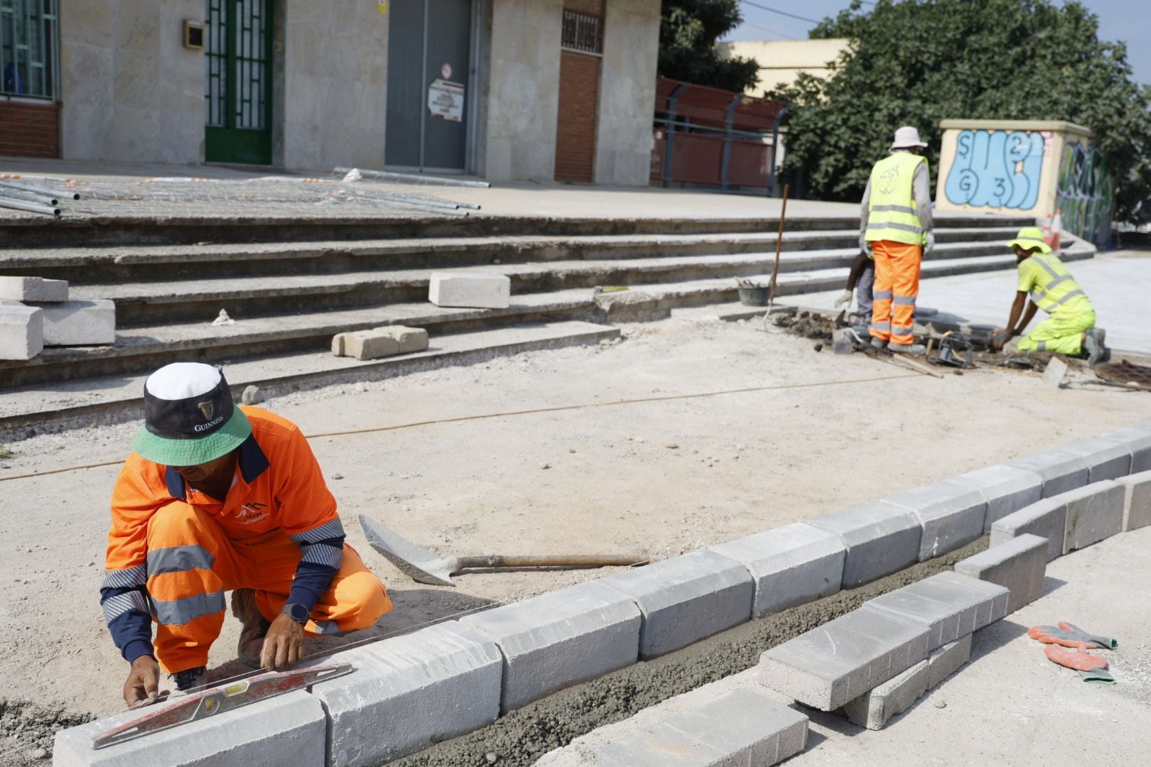 El Ayuntamiento ultima la mejora del acceso peatonal al apeadero de la Font de Sant Lluís