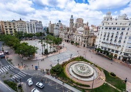Plaza del ayuntamiento de Valencia.