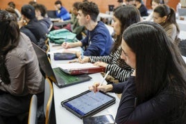Una clase de universidad. Imagen de archivo.