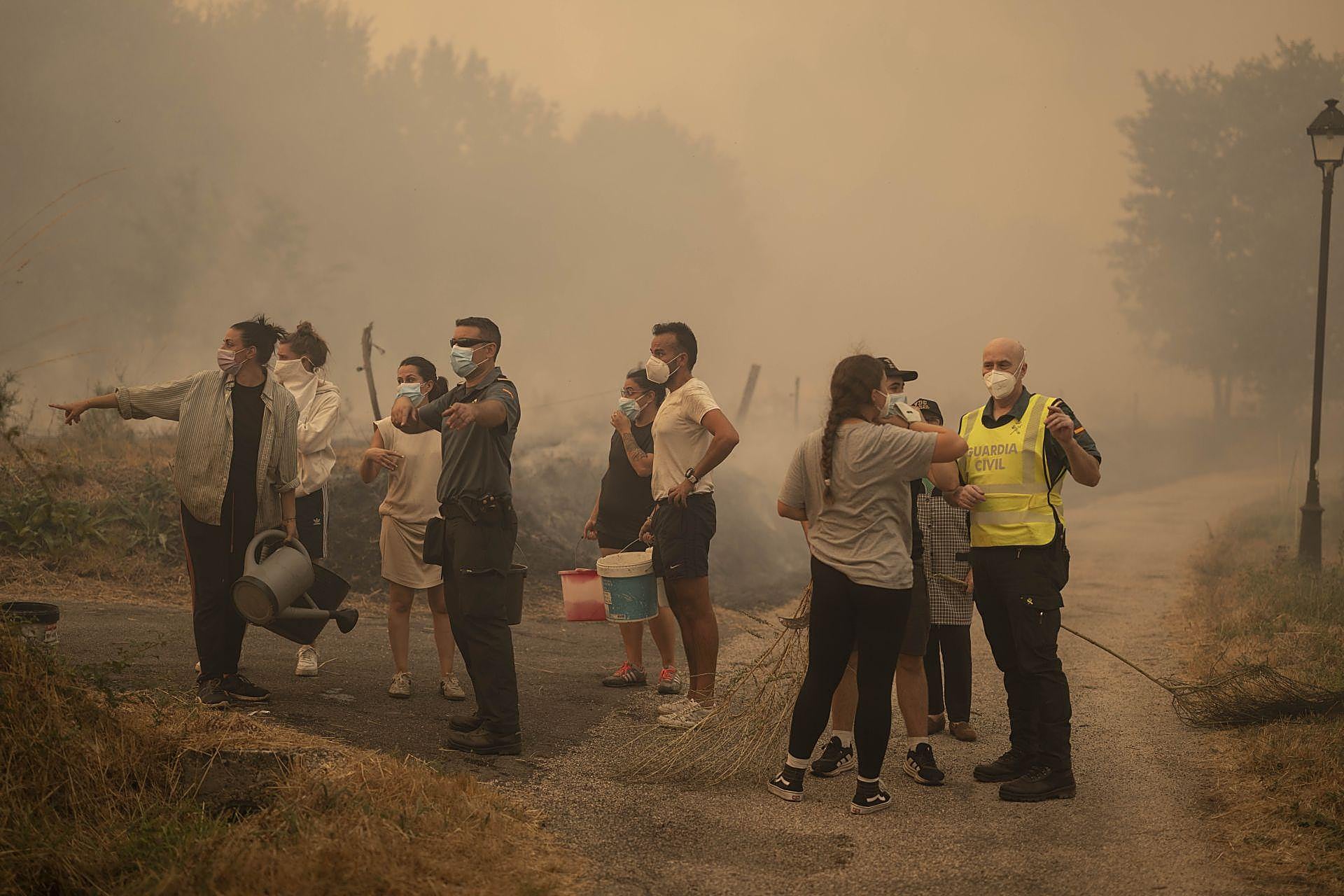 Incendio forestal en Carballeda de Avia (Ourense)