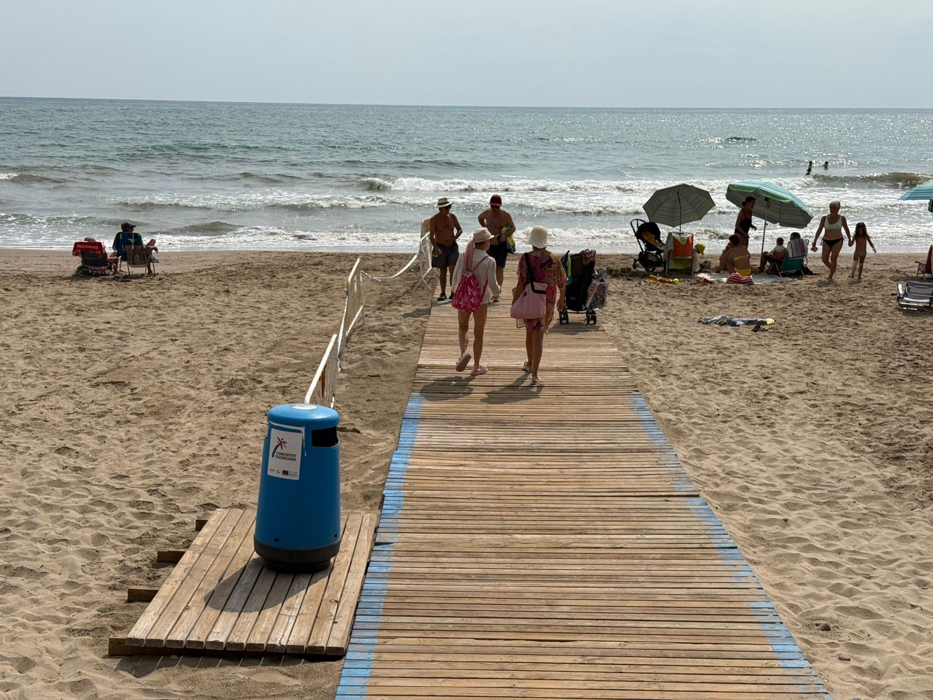 FOTOS | Cierran parte de la playa de Port Saplaya