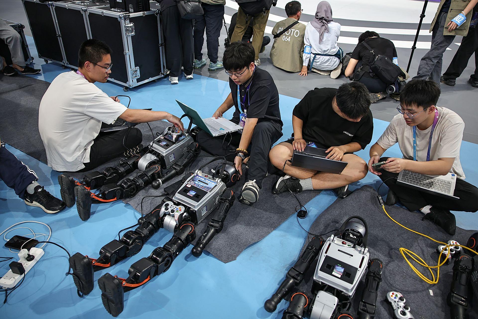 Celebración de las primeras Olimpiadas de robots en Pekín