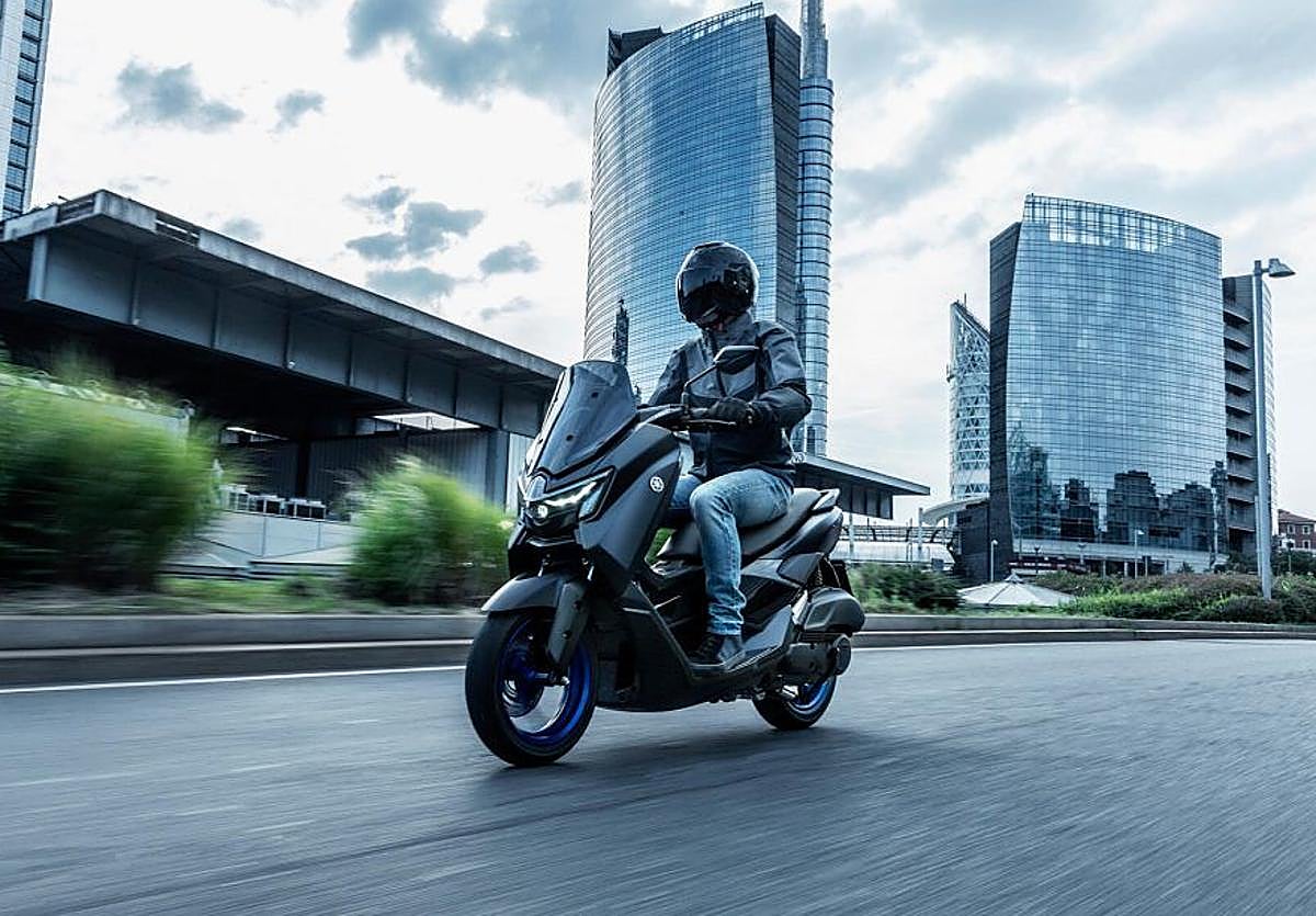 Imagen promocional de la Yamaha NMax 125.