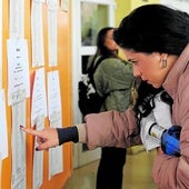 Aspirantes se presentan al examen de Médico Interno Residente (MIR), este año.