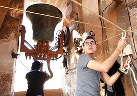 Campaneros de la Asociación de Campaneros de Puçol.