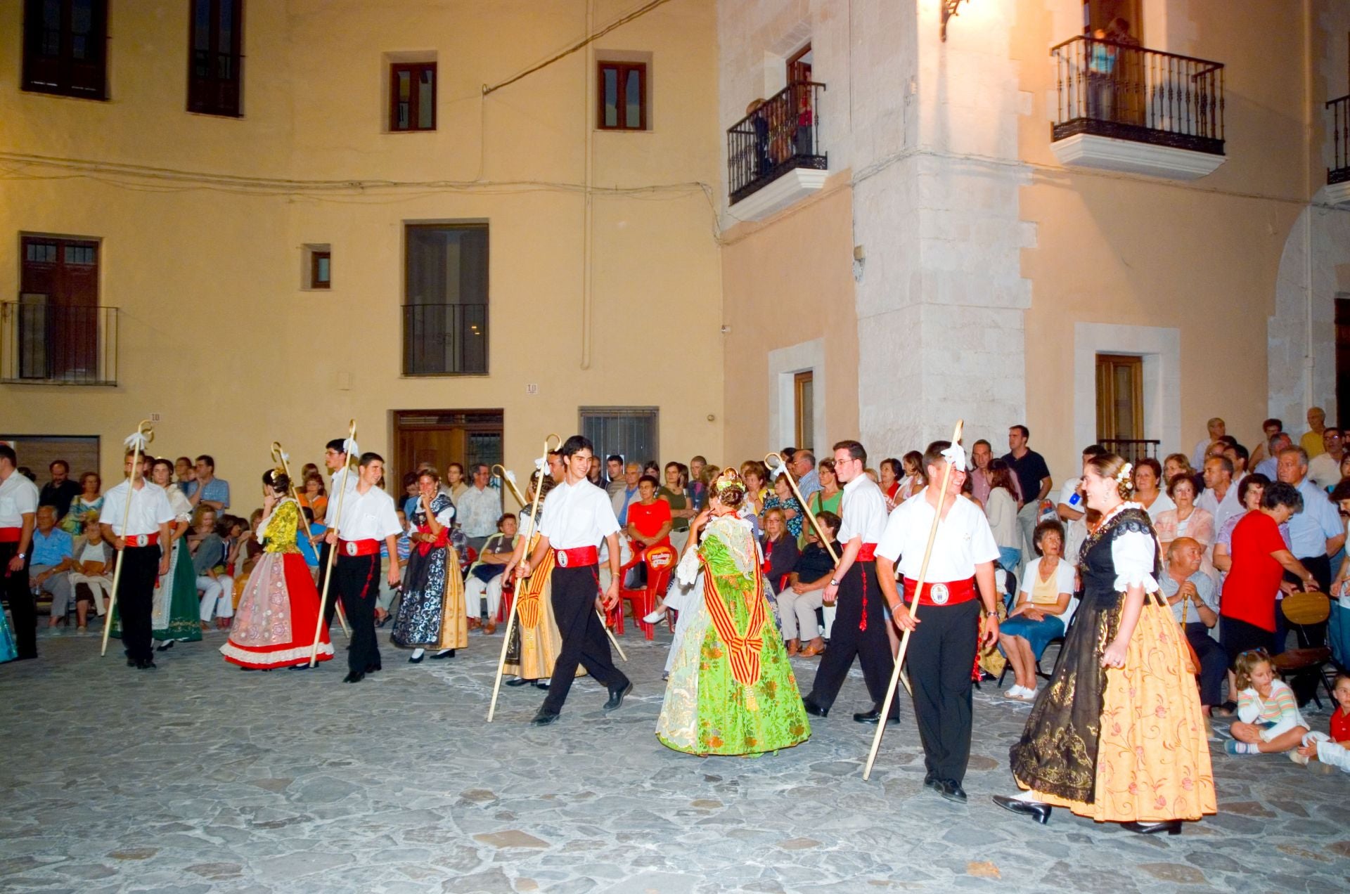 Bailadores de danzas de Bocairent durante Sant Agustí