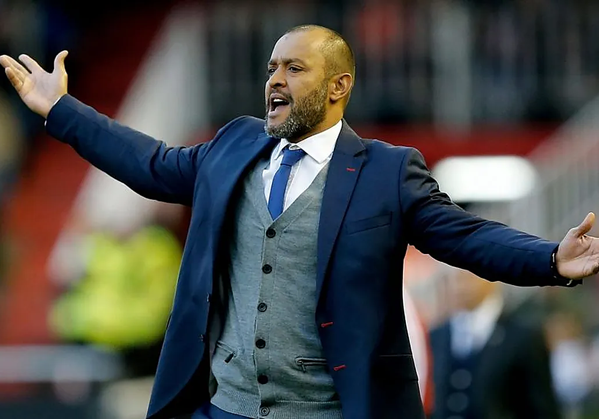 Nuno Espíritu Santo durante un encuentro con el Valencia.