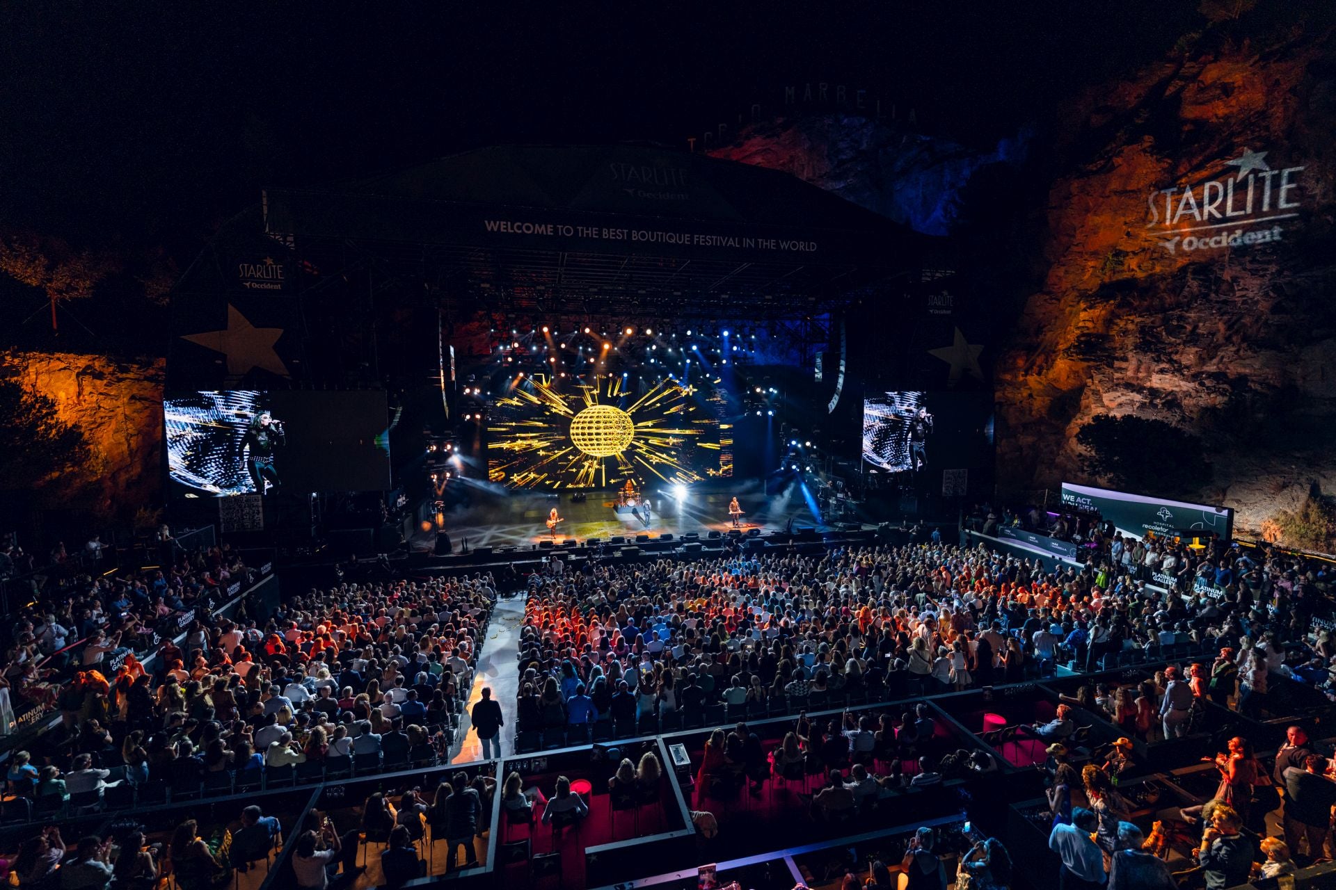 Fotos del concierto de Alaska (Fangoria) y Mario Vaquerizo (Nancys Rubias) en el Starlite de Marbella