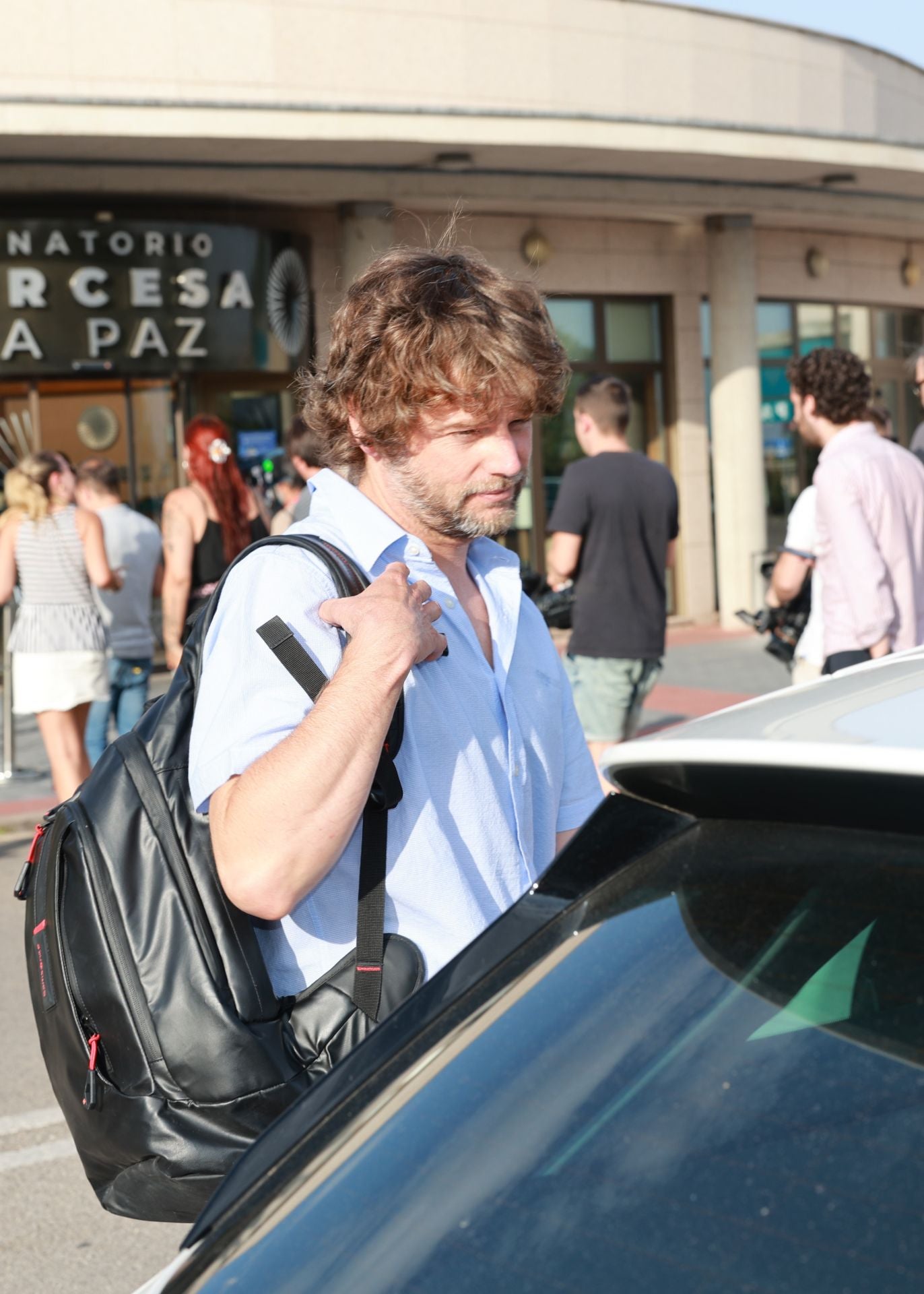 FOTOS | Familiares y amigos dan el último adiós a Verónica Echegui en el tanatoio de La Paz